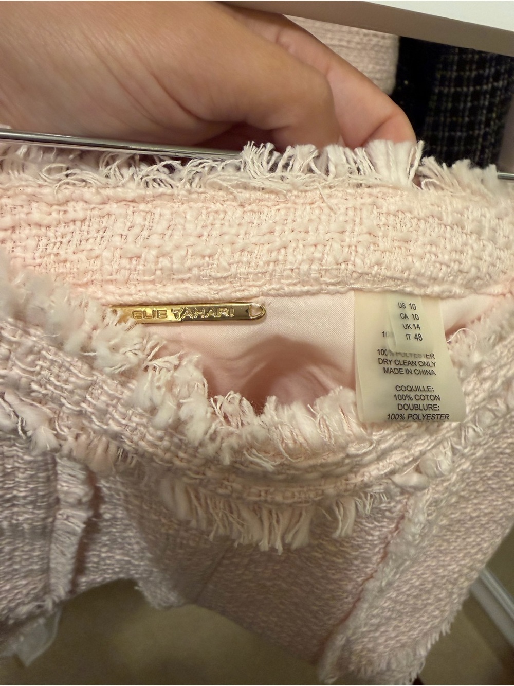Elie Tahari Pink Bouclé Blazer & Shorts Suit Set Sz 10 (Cinq à Sept Khloe Dupe) - Picture 13 of 15